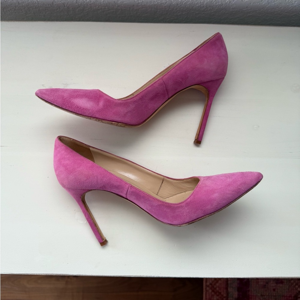 Manolo Blahnik BB90 Magenta Suede Pointed Toe Pumps sz: 6 1/2 - Picture 3 of 16
